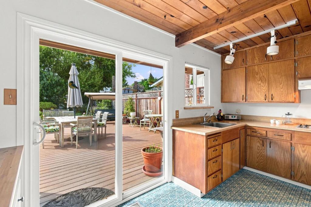 ML82057039 Property Photo 6