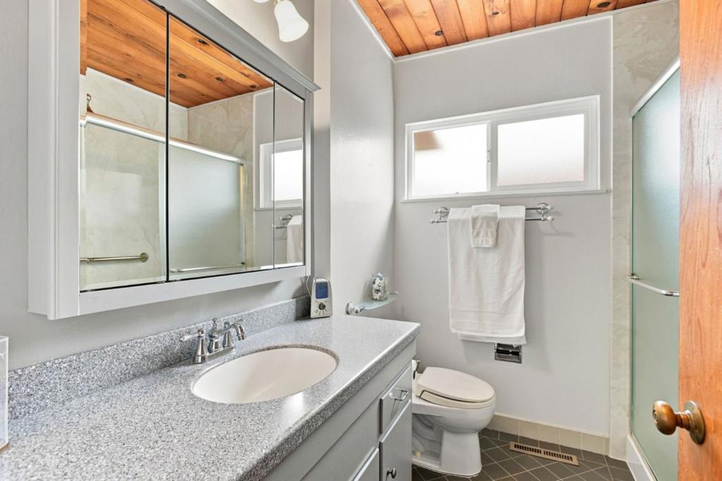 ML82057039 Property Photo 13