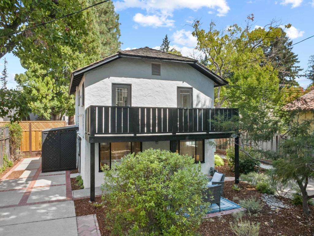 1321 Hopkins Avenue Property Photo 1
