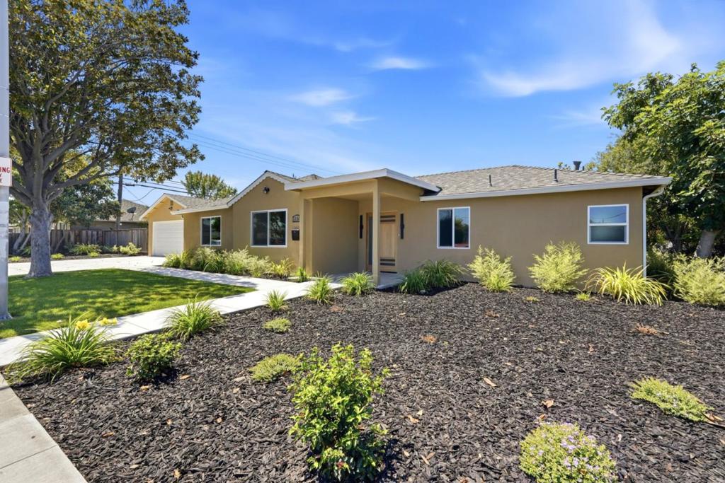1150 Kiely Boulevard Property Photo 3