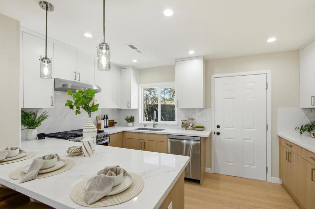 1150 Kiely Boulevard Property Photo 11