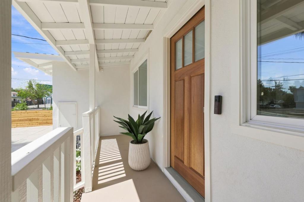 2930 Jefferson Avenue Property Photo 8