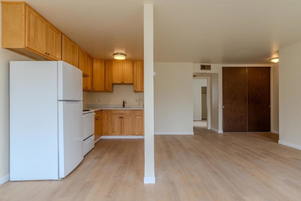 580 Lisbon Street 6 Property Photo 4