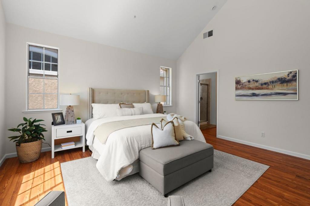 693 Windsor Terrace Property Photo 9