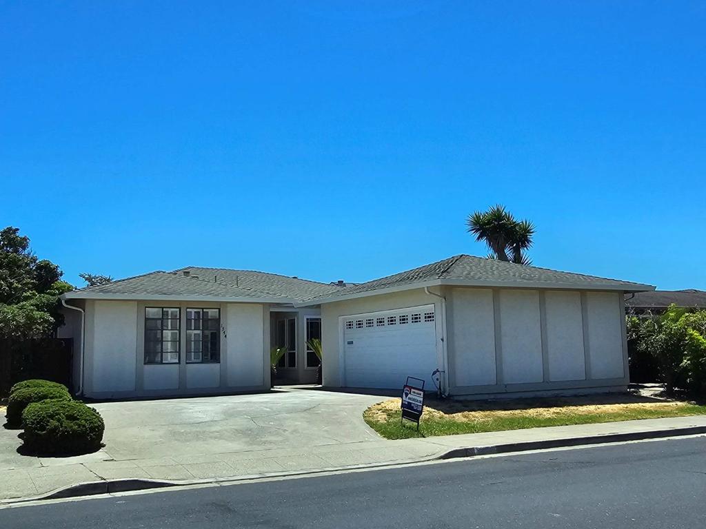 1344 Tarpon Street Property Photo 1