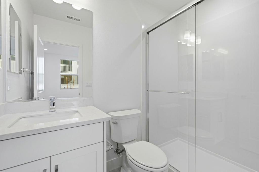 224 Oak Circle Property Photo 6