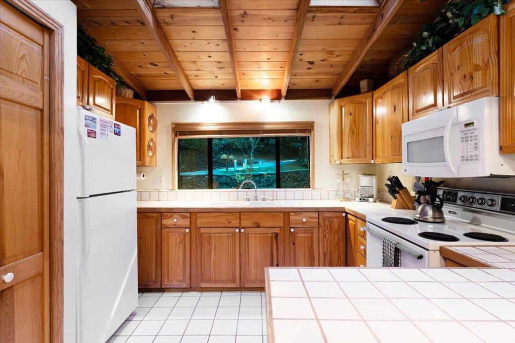 1079 Scenic Drive Property Photo 18