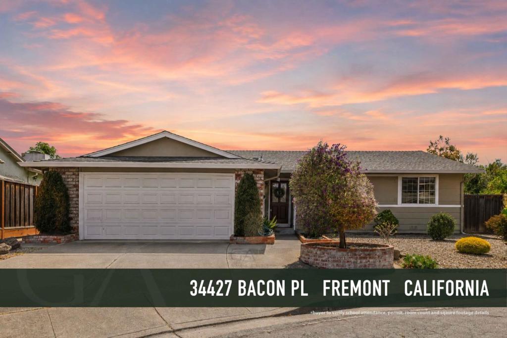 34427 Bacon Place Property Photo 1