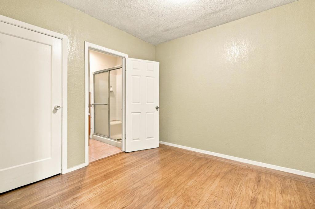 991 Mills Avenue Property Photo 7