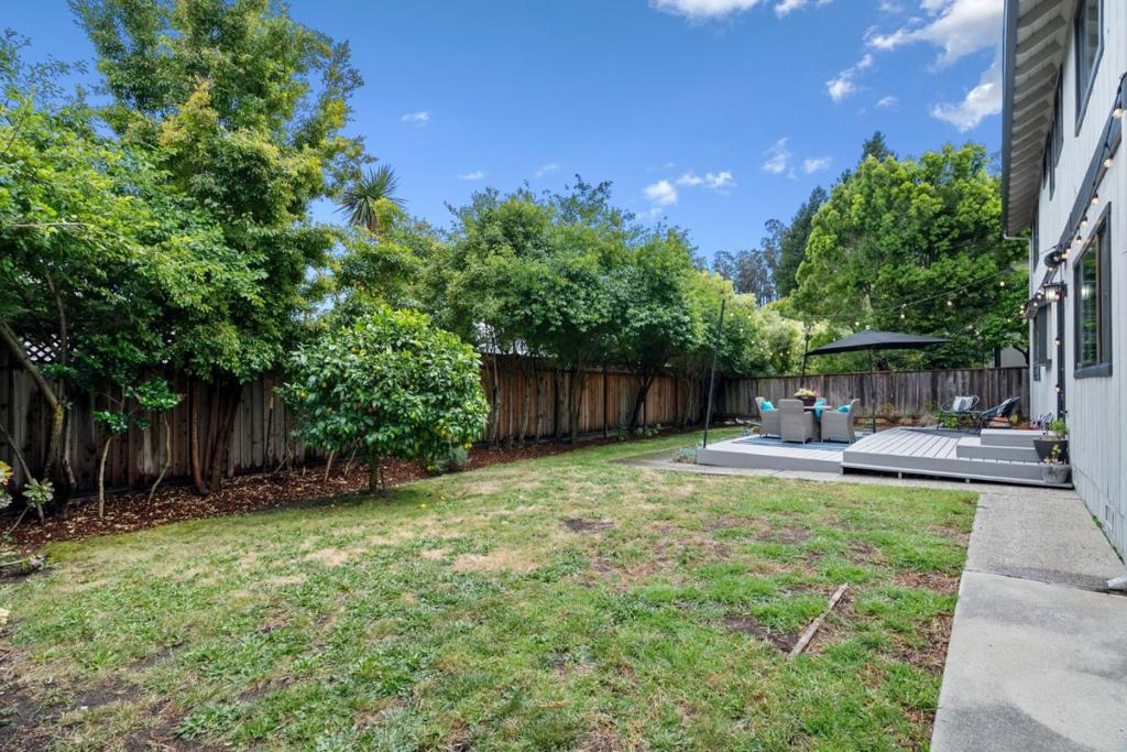 105 Quarry Lane Property Photo 34