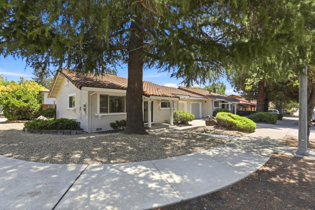 16990 Barnell Avenue Property Photo 2