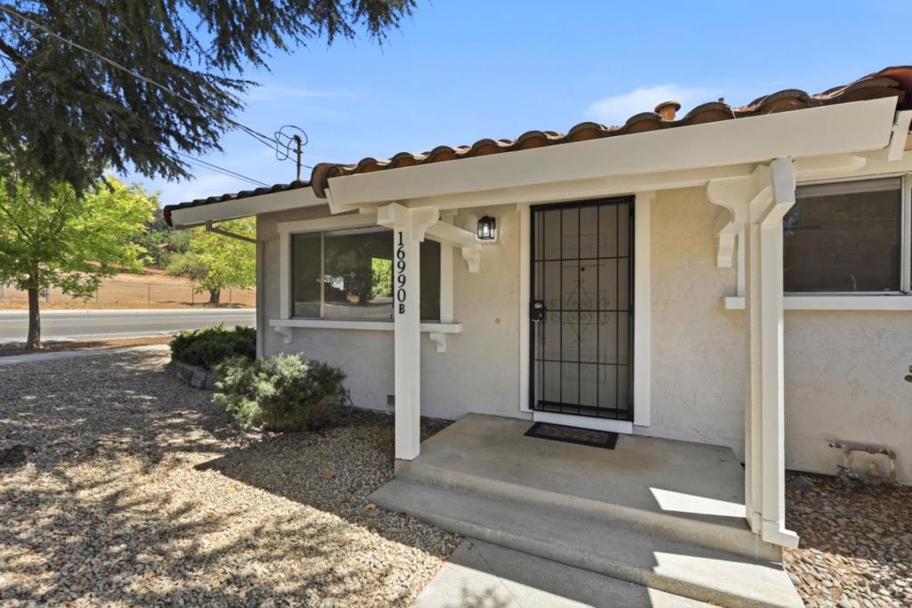 16990 Barnell Avenue Property Photo 4