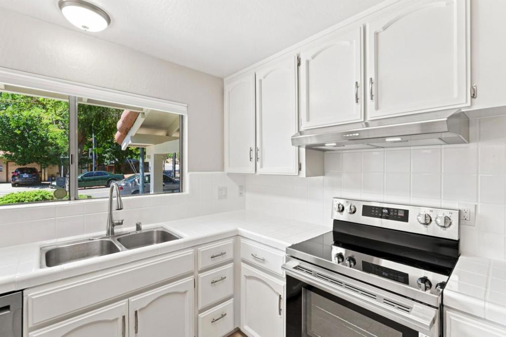 16990 Barnell Avenue Property Photo 12
