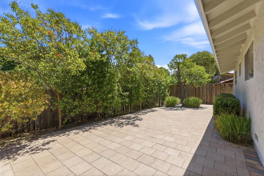 16990 Barnell Avenue Property Photo 23
