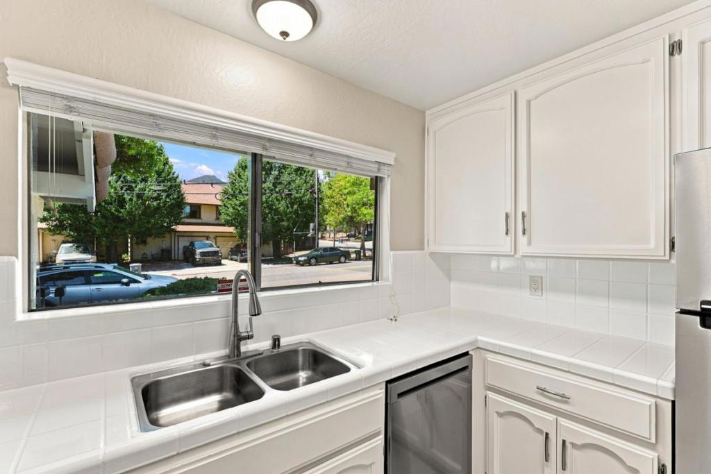 16990 Barnell Avenue Property Photo 32