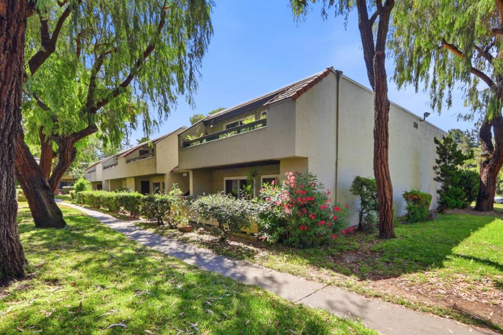 309 Tradewinds Drive 15 Property Photo 4