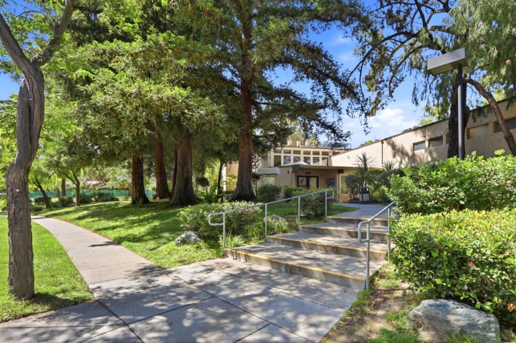 309 Tradewinds Drive 15 Property Photo 25