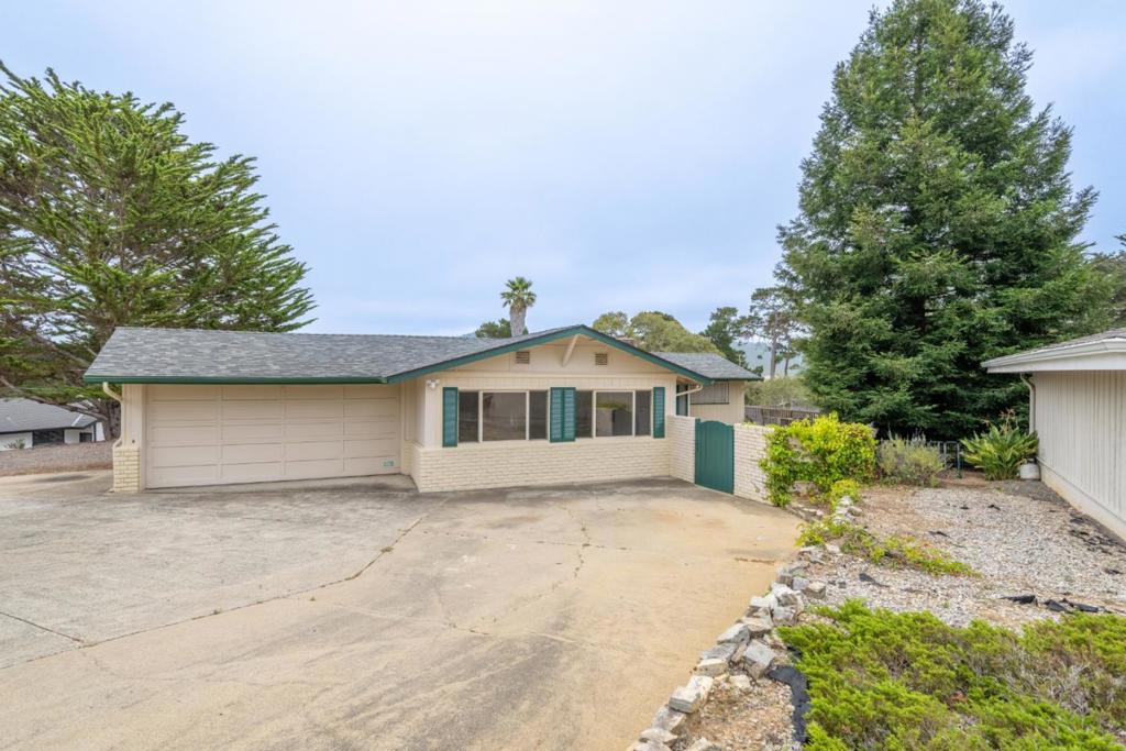25655 Ryan Place Property Photo 1