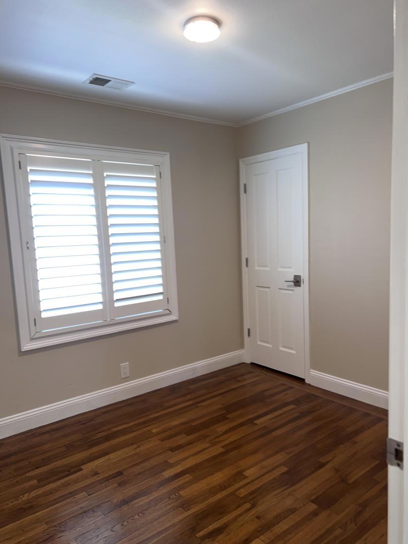 107 Mulberry Avenue Property Photo 11