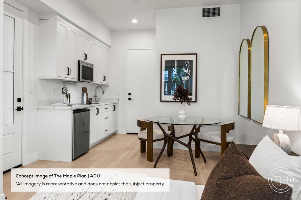 1024 Byerley Avenue Property Photo 13