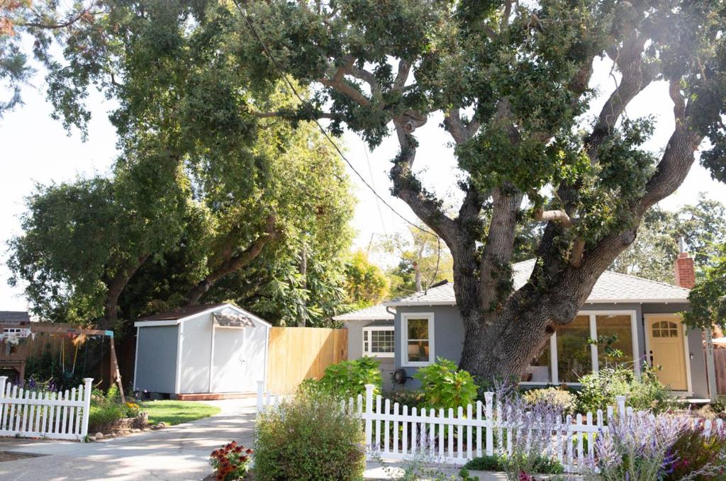 3751 Bay Road Property Photo 1