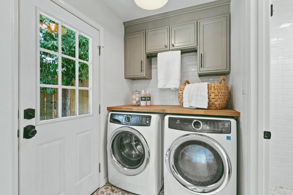 3751 Bay Road Property Photo 27