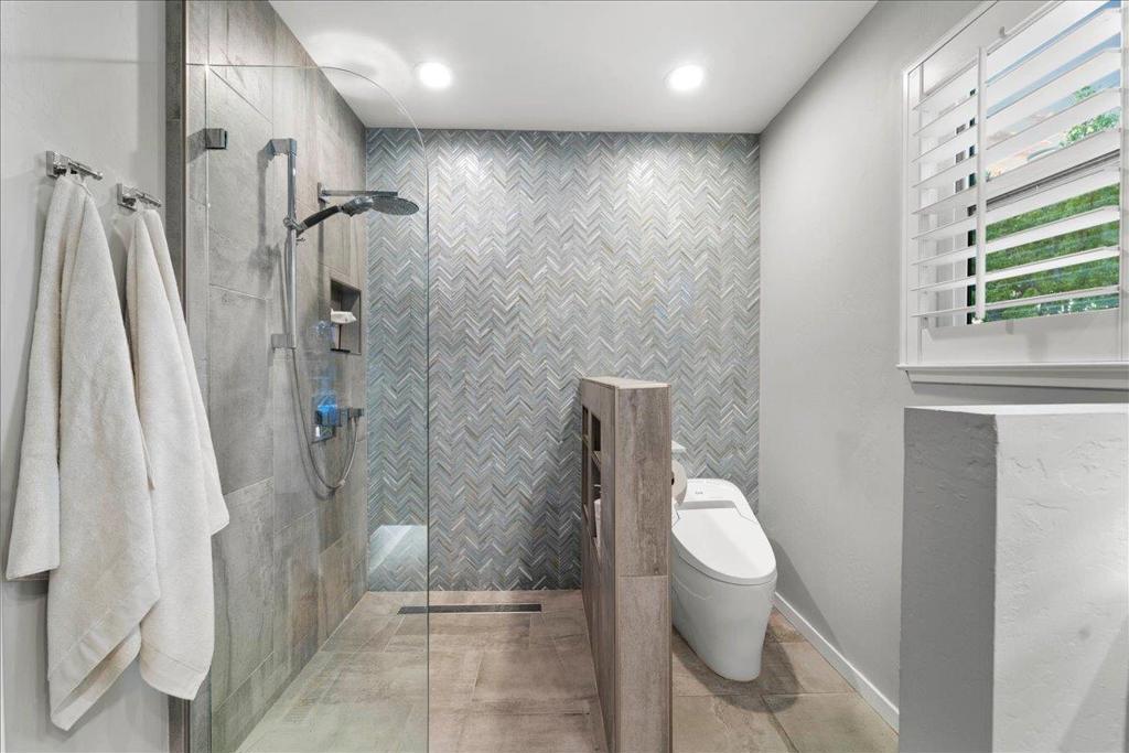 14608 Golf Links Drive Property Photo 48