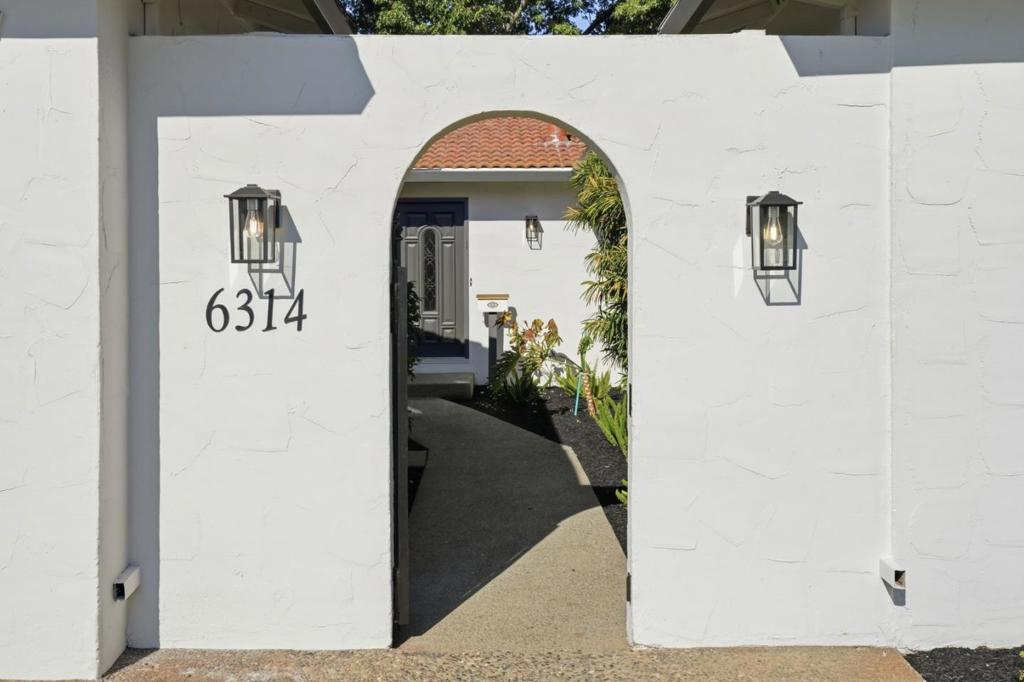 6314 Menlo Drive Property Photo 3