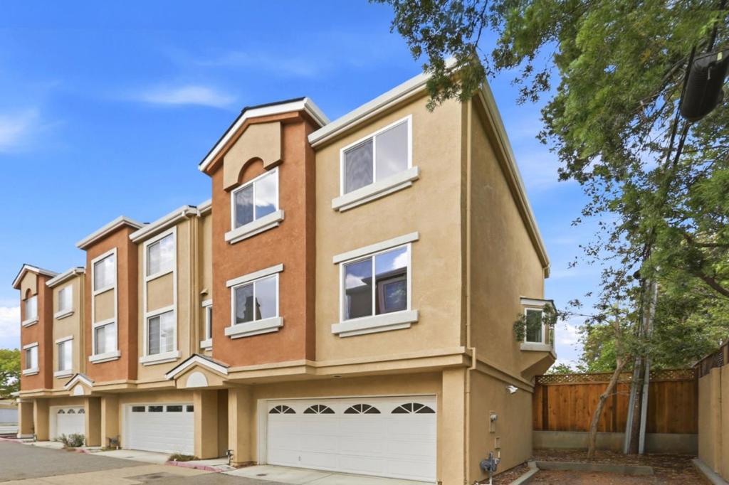 7371 Rainbow Drive Property Photo 2