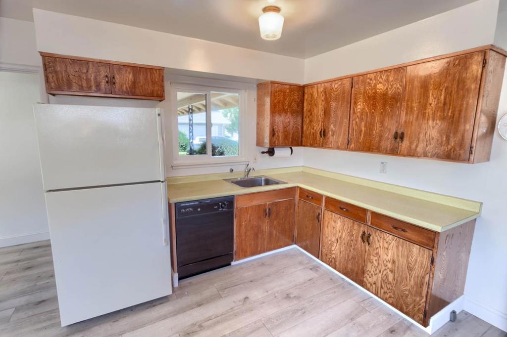 2466 Meridian Avenue Property Photo 11