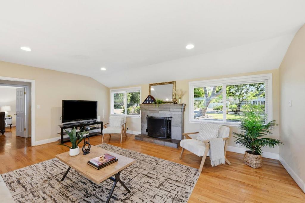 2598 Cottle Avenue Property Photo 17