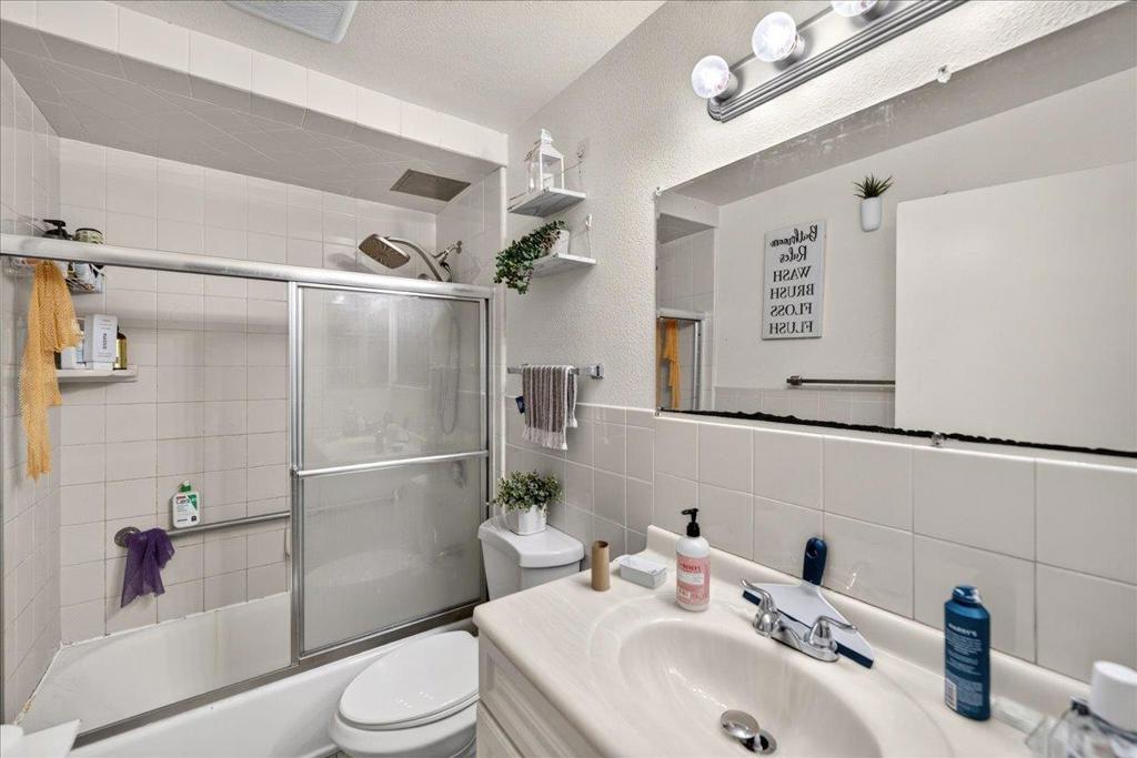 5601 Hoffman Court Property Photo 36