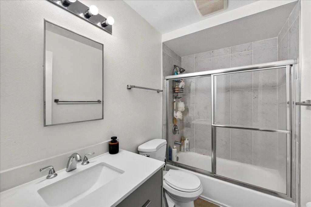 5601 Hoffman Court Property Photo 48