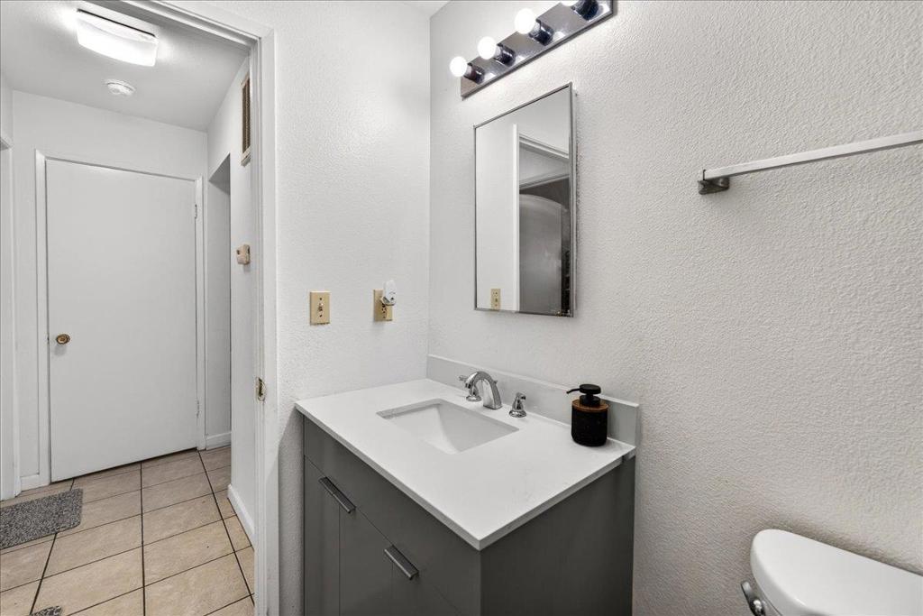 5601 Hoffman Court Property Photo 49