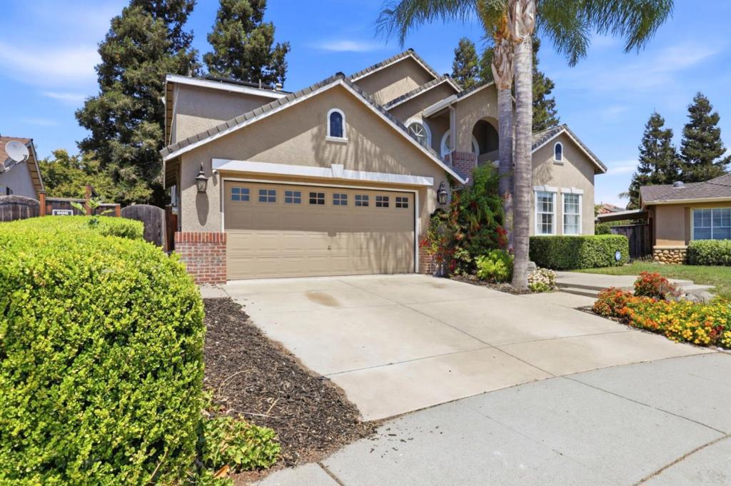 1301 Peregrine Drive Property Photo 2