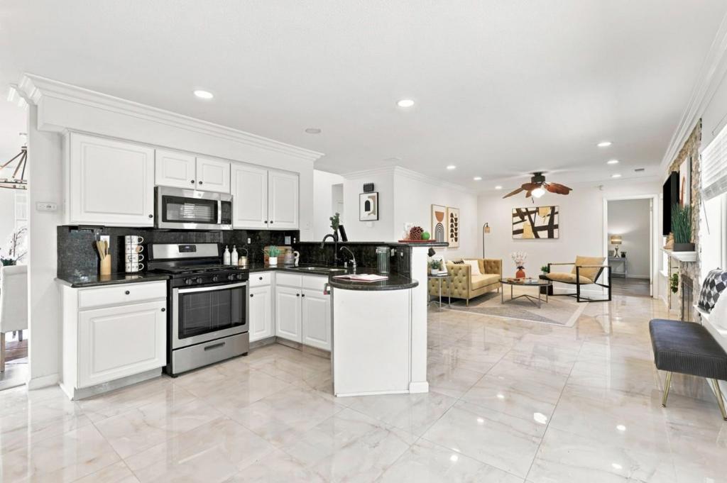 1301 Peregrine Drive Property Photo 10