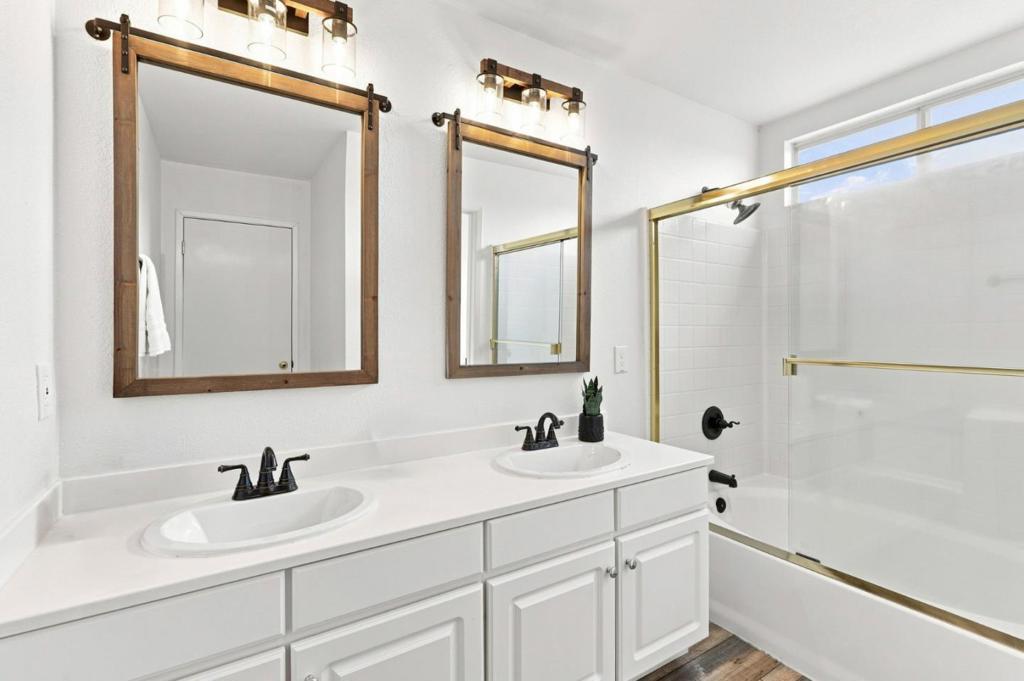 1301 Peregrine Drive Property Photo 28