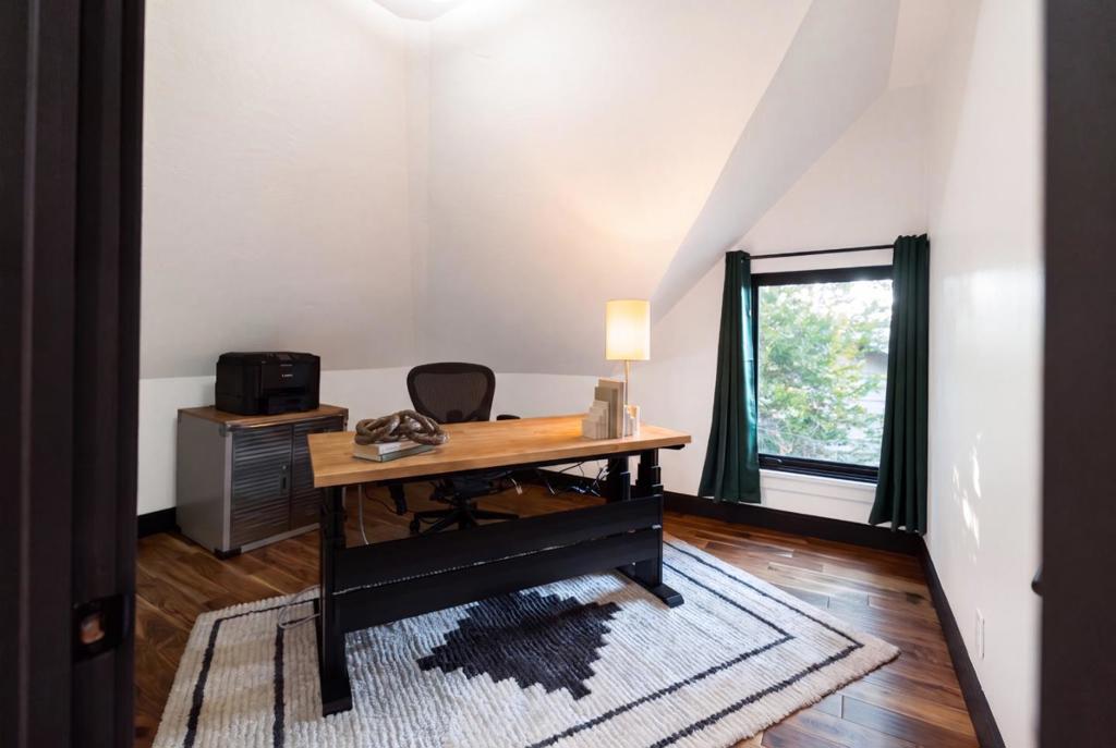135 Johnson Avenue Property Photo 33