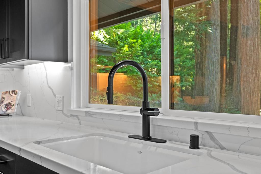 1855 Early Drive Property Photo 3