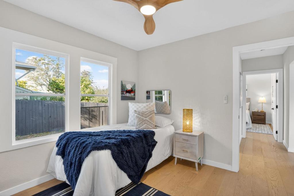 1515 Hampel Street Property Photo 29