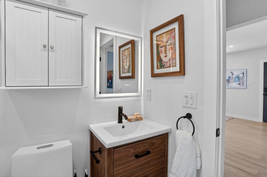 1515 Hampel Street Property Photo 33