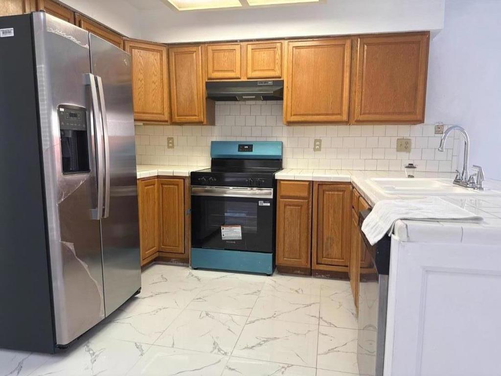 2403 Bordeaux Avenue Property Photo 8