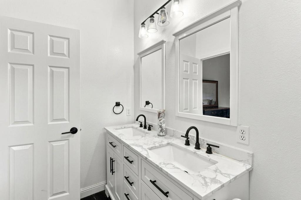 801 Gonzalez Circle Property Photo 24