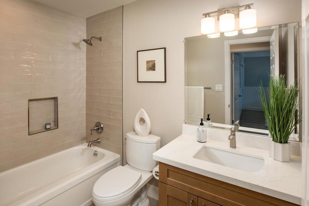4852 Bela Drive Property Photo 10