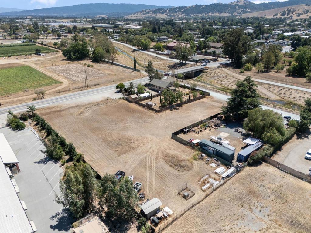 13350 Kimble Court Property Photo 4