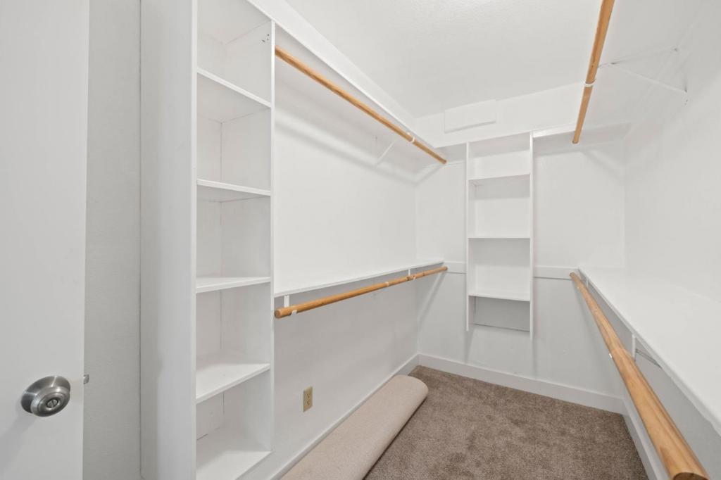 231 N K Street Property Photo 18