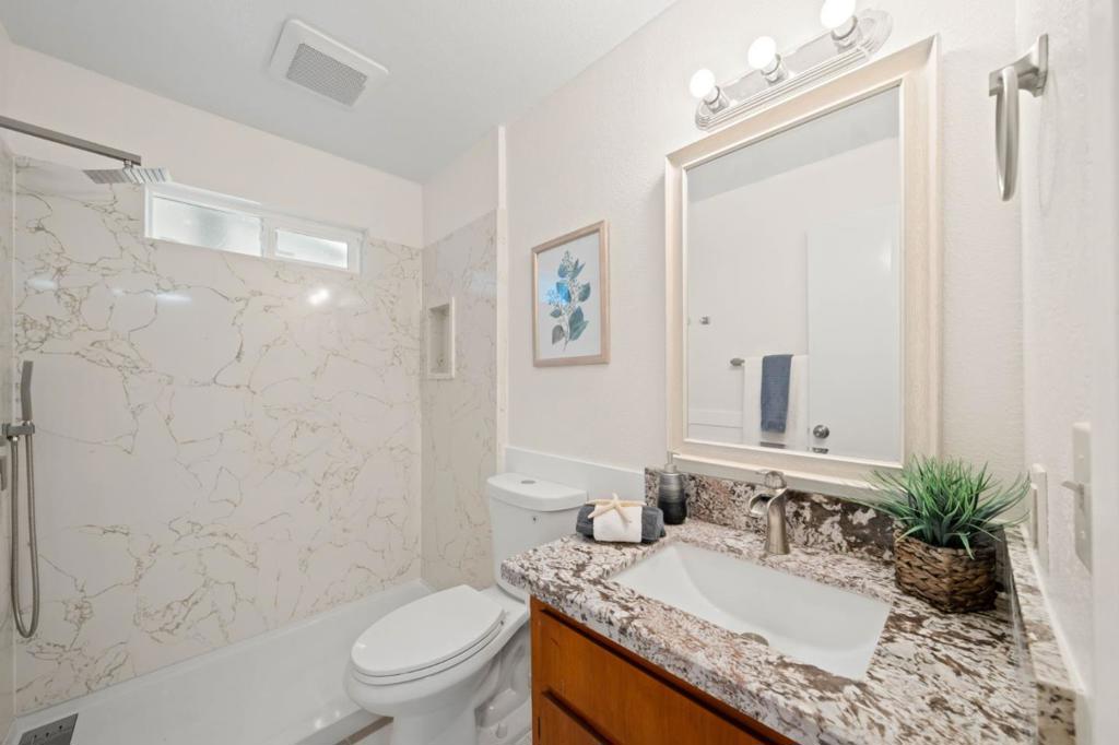 231 N K Street Property Photo 22