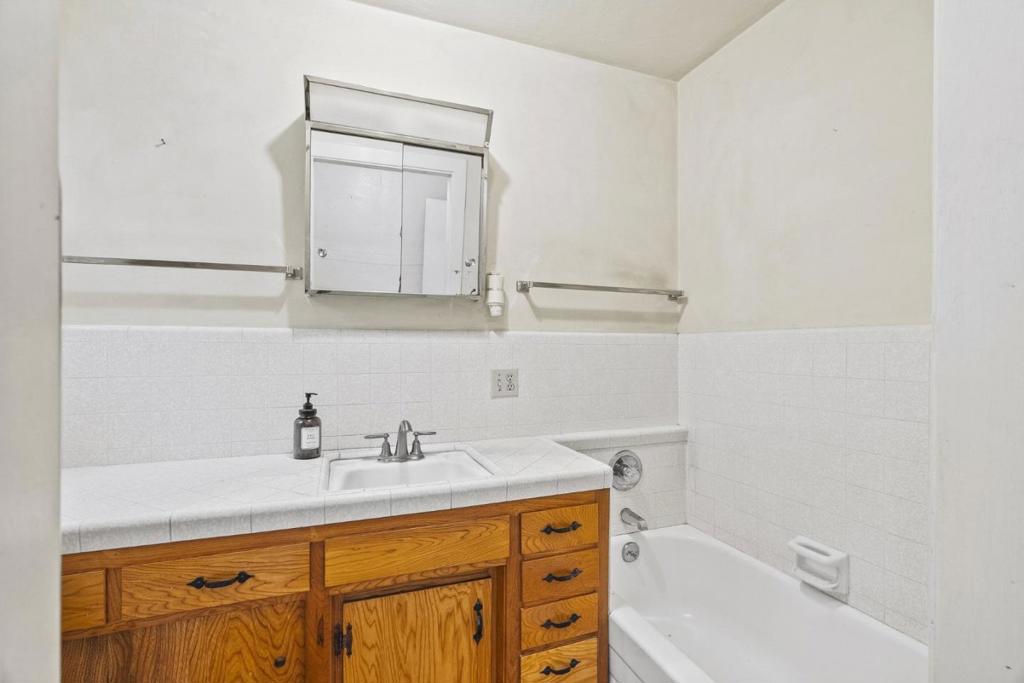 4601 Fairway Drive Property Photo 11
