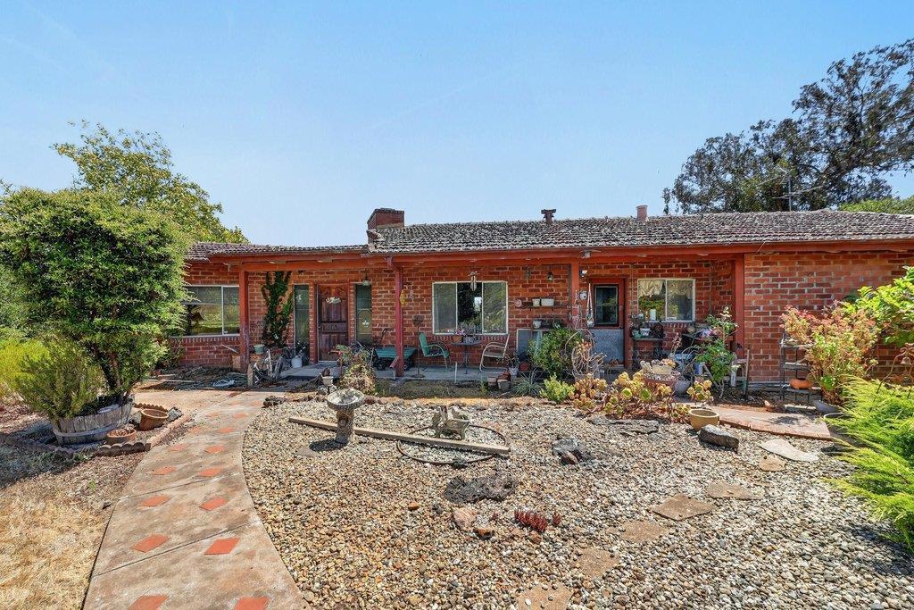 211 Smith Road Property Photo 7