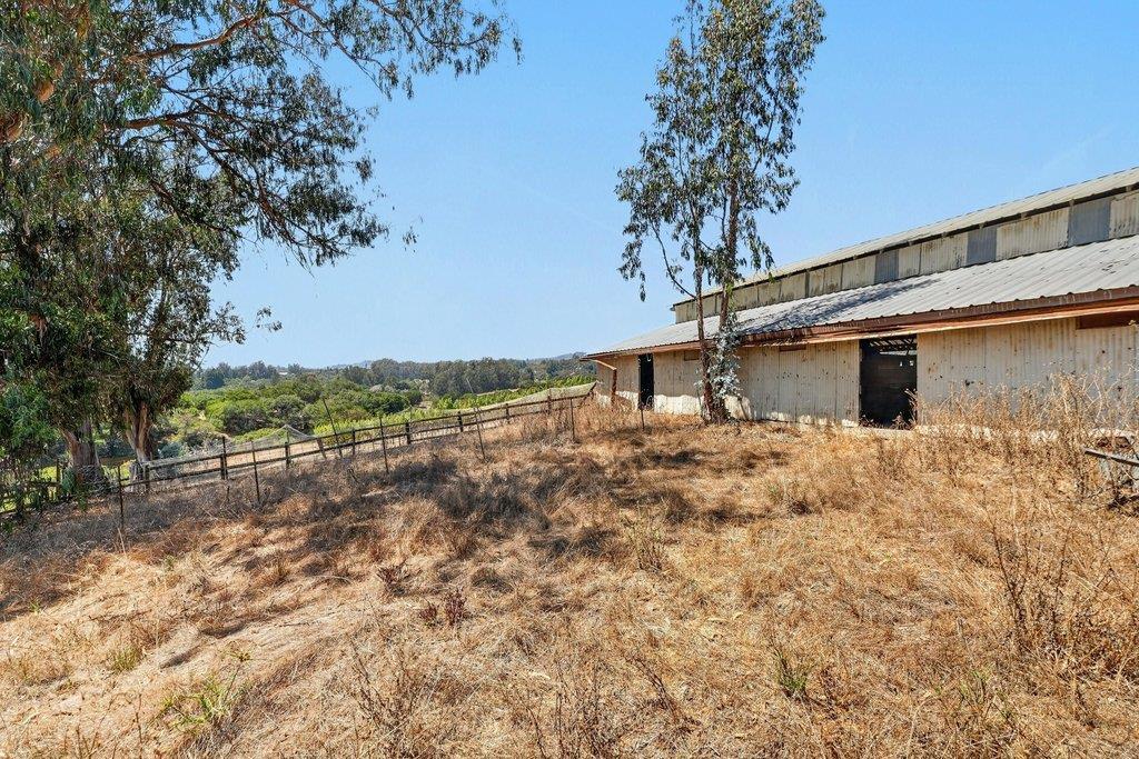 211 Smith Road Property Photo 32